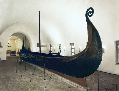What type of viking ship is this?  a. trading ship b. strongship c. longship
