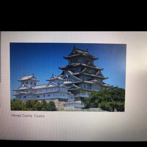 Which of the following is a characteristic of japanese architecture as seen in homero castle?&lt;