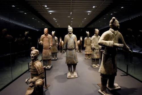 Si huang's terracotta warriors are sometimes called the eighth wonder of the ancient world.