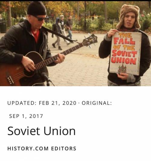 Cual fue la causó la caída de la URSS?