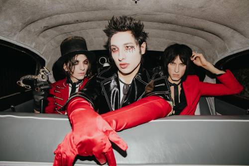 Whos is this now he is also a rock band music artist and he is apart of the band called Palaye Roya