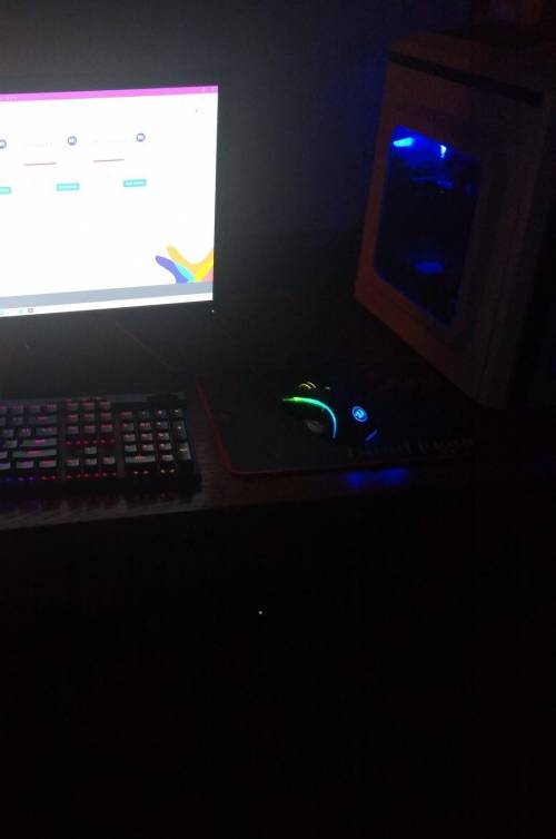 Here's a better picture of my pc mouse and keyboard
