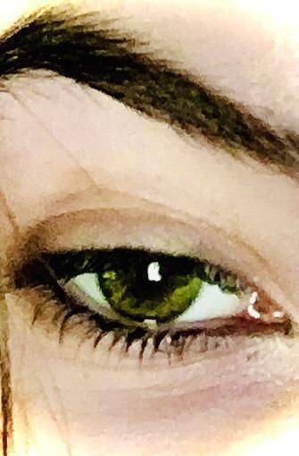 I don’t know anymore but is my eye color green or hazel