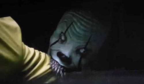 Who hates clowns? I hate clowns, i'm terrified of them. . . . .
FREE PTS!