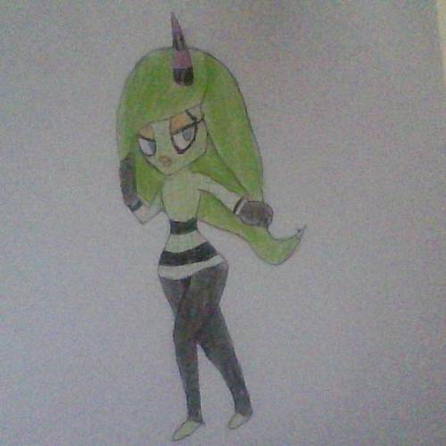 Oh dear lord, I forgot to add the drawing to my last question. Here is Zeena again. From Sonic. And