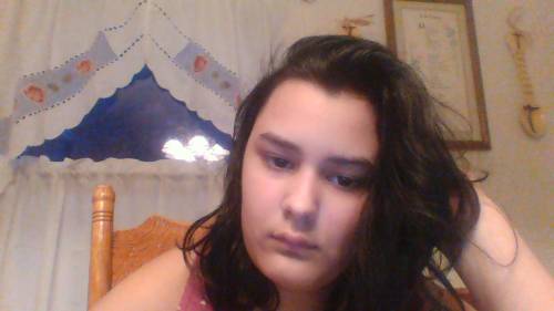 Hey does any boy want to date me im 14 years old and i live in pike ky