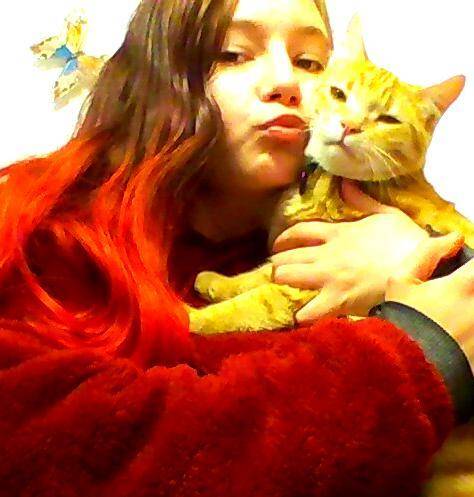 I love my cat hes so cute how cute is me and my cat ???????