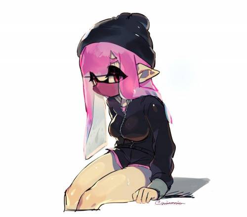 I just wanna know if there are any woomy fans :) ( here are some woomy pics) ( I’ll get more later