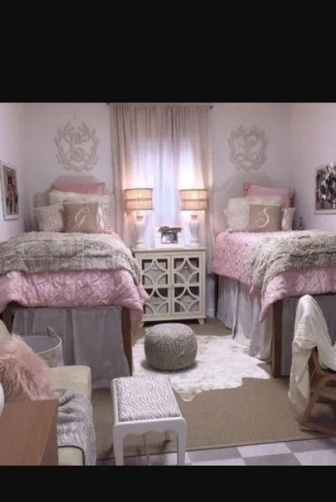Does anyone have any dorm room designs for the walls? I have a pink comforter with grey on the flip