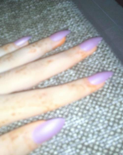 How do my nails look​